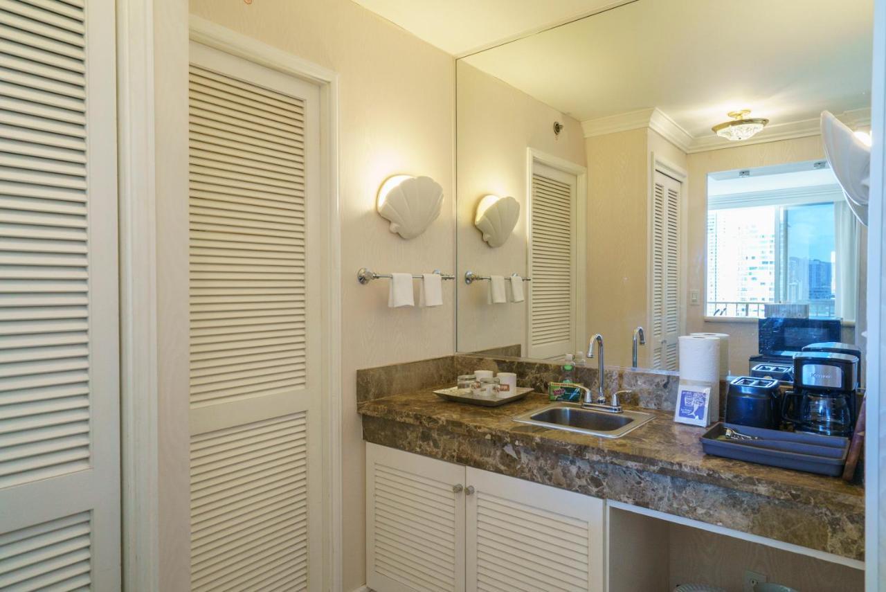 Studio Unit At The Royal Garden, In Waikiki ワイキキ・ロイヤルガーデン Honolulu Exteriör bild